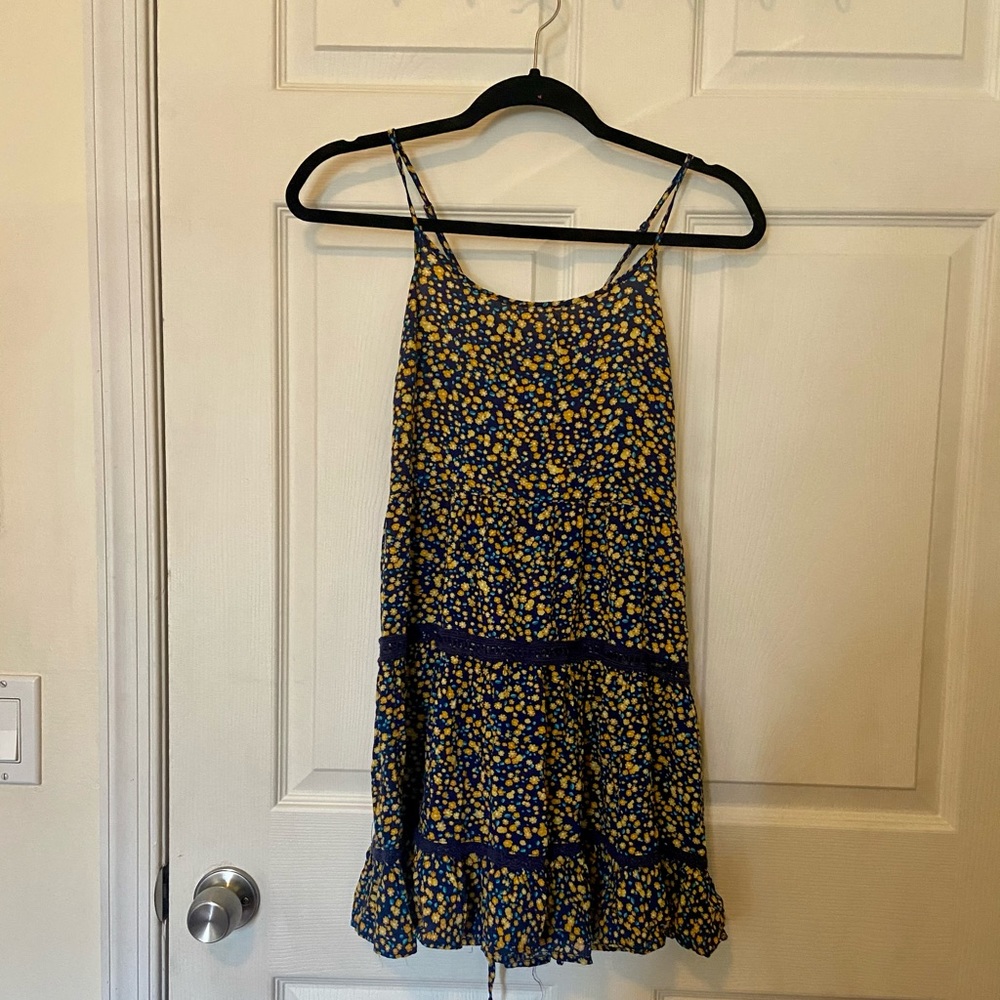 Floral summer dress. Flowy with semi open back